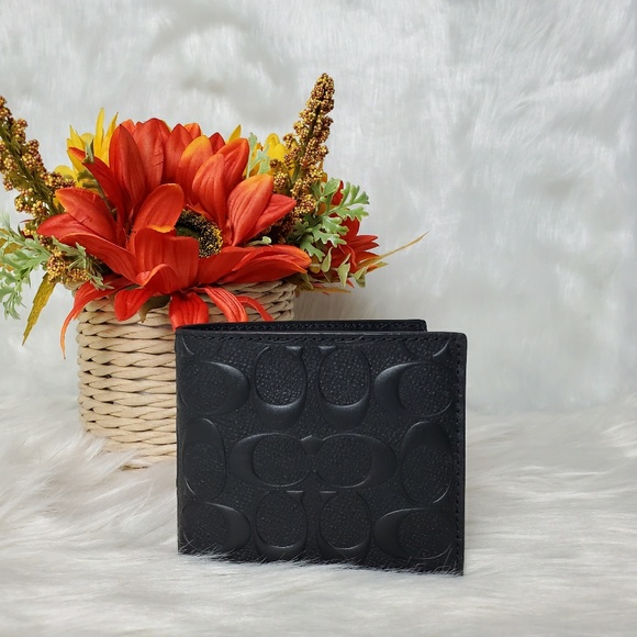 Coach Other - COACH COMPACT ID WALLET IN SIGNATURE CROSSGRAIN